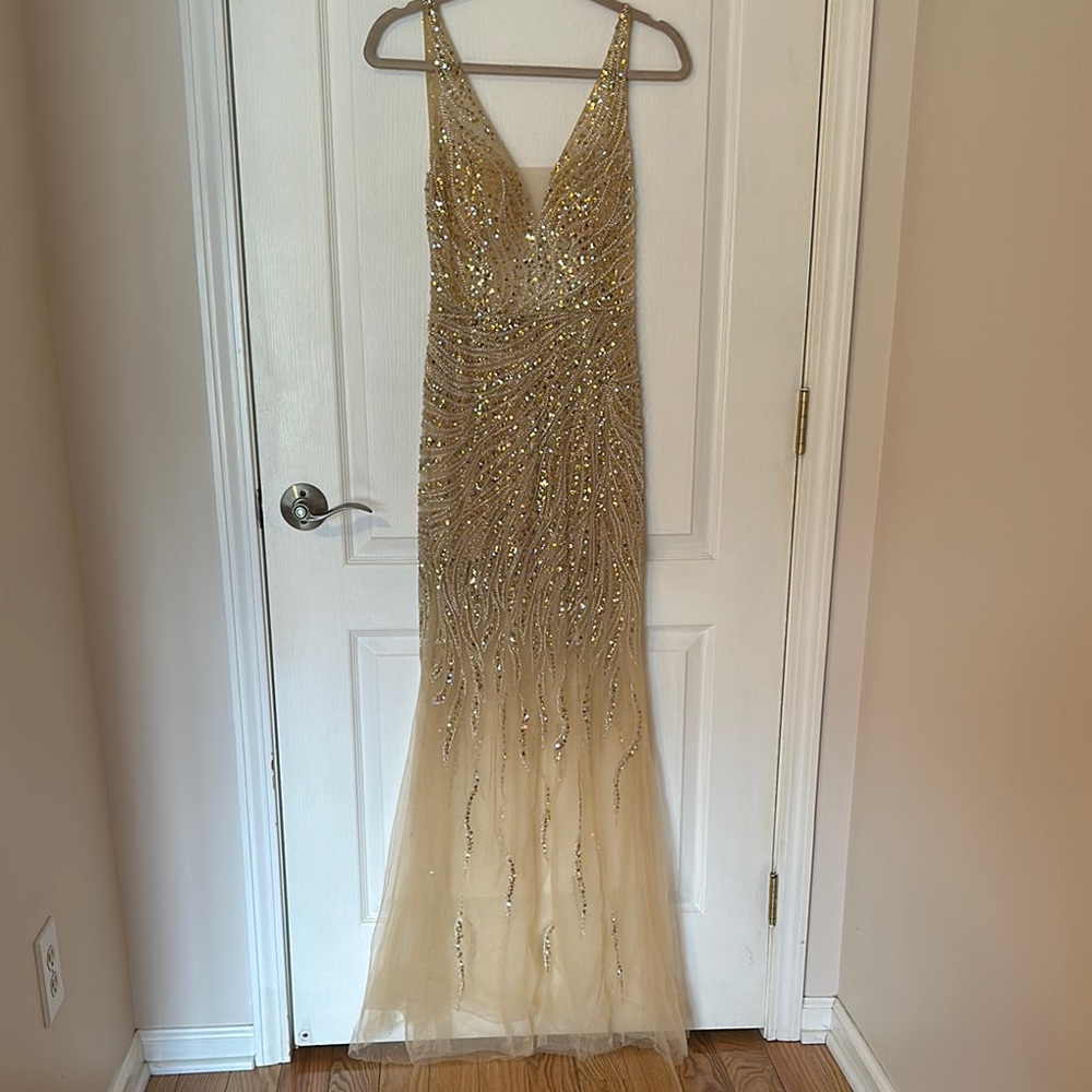 Champagne Gold Sequin Gown with V-Neck and Sleeveless Design